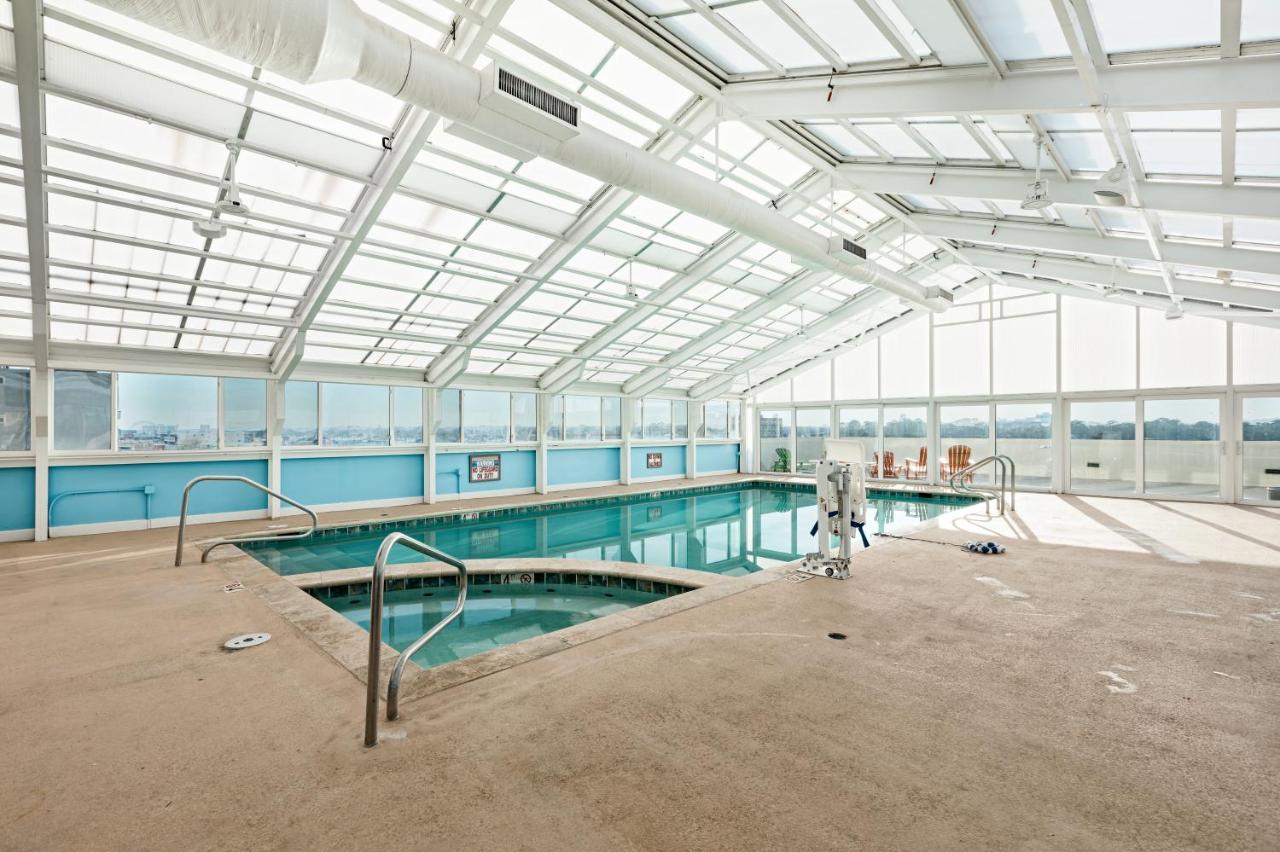 Ocean Sands Resort, Oceanfront, Virginia Beach By Vacatia 외부 사진