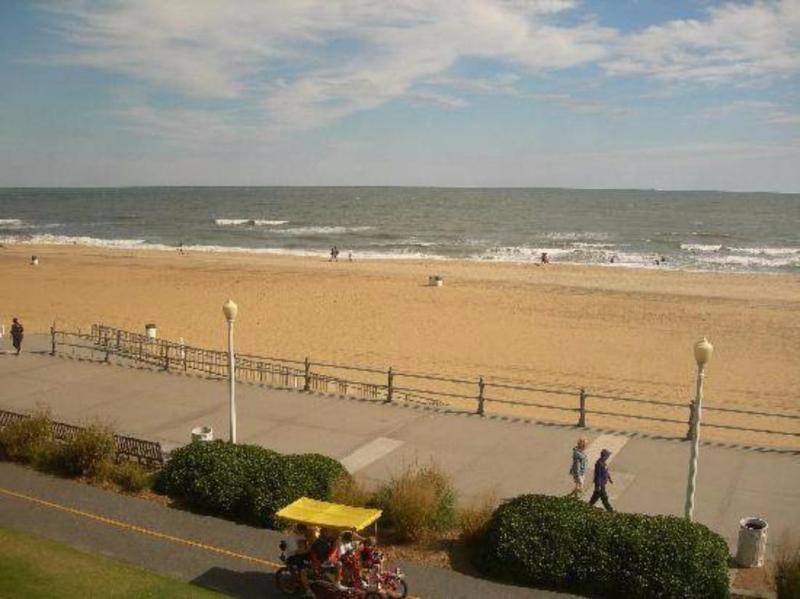 Ocean Sands Resort, Oceanfront, Virginia Beach By Vacatia 외부 사진